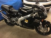 Suzuki RGV 250 VJ22 - Liebhaberzustand - erst 2.000 Kilometer Nordrhein-Westfalen - Herford Vorschau