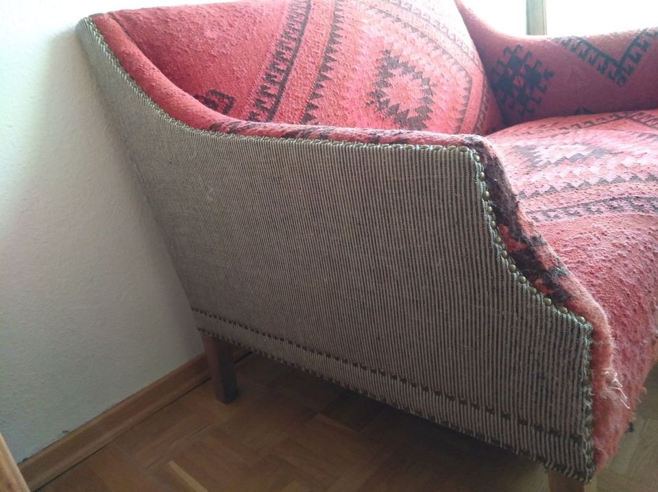 Sofa, ausgefallen, mit Kelimmuster in Stuttgart