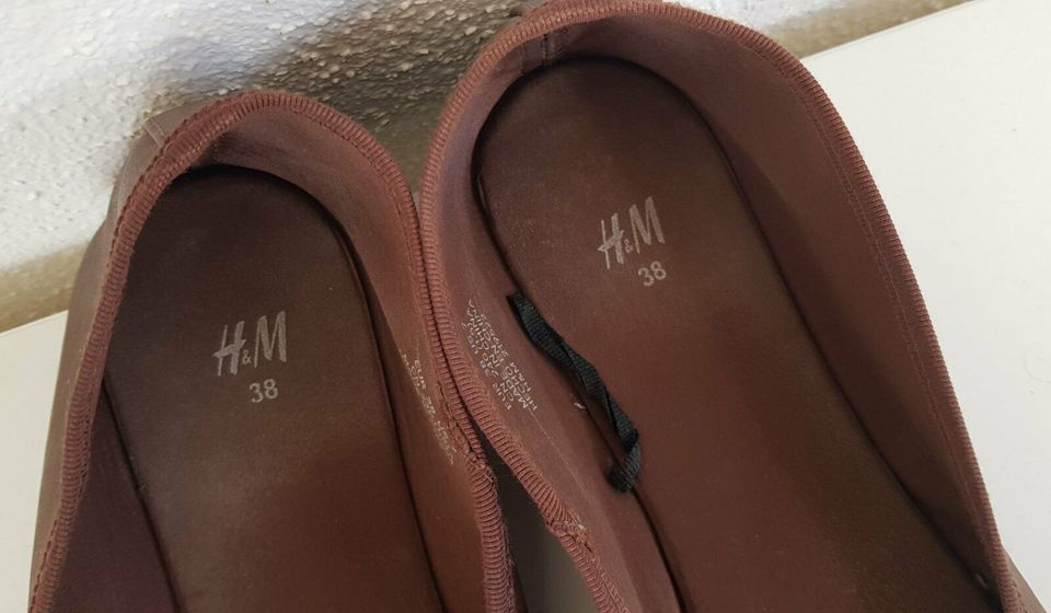 H&M ❤ Braune Ballerinas mit Schleife - Gr. 38 - Damen Schuhe in Dresden