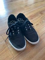 Neuwertige Puma Sneaker Herren, Sommerschuhe, Stoffsneaker, 41/42 Hessen - Lauterbach (Hessen) Vorschau