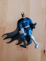 Vintage DC Kenner 1990 Batman Actionfigur mit Cape Hessen - Söhrewald Vorschau