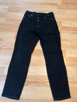 Jeans von H&M Gr38 Mom Jeans ULTRA HIGH WAIST&DENIM Frankfurt am Main - Niederursel Vorschau