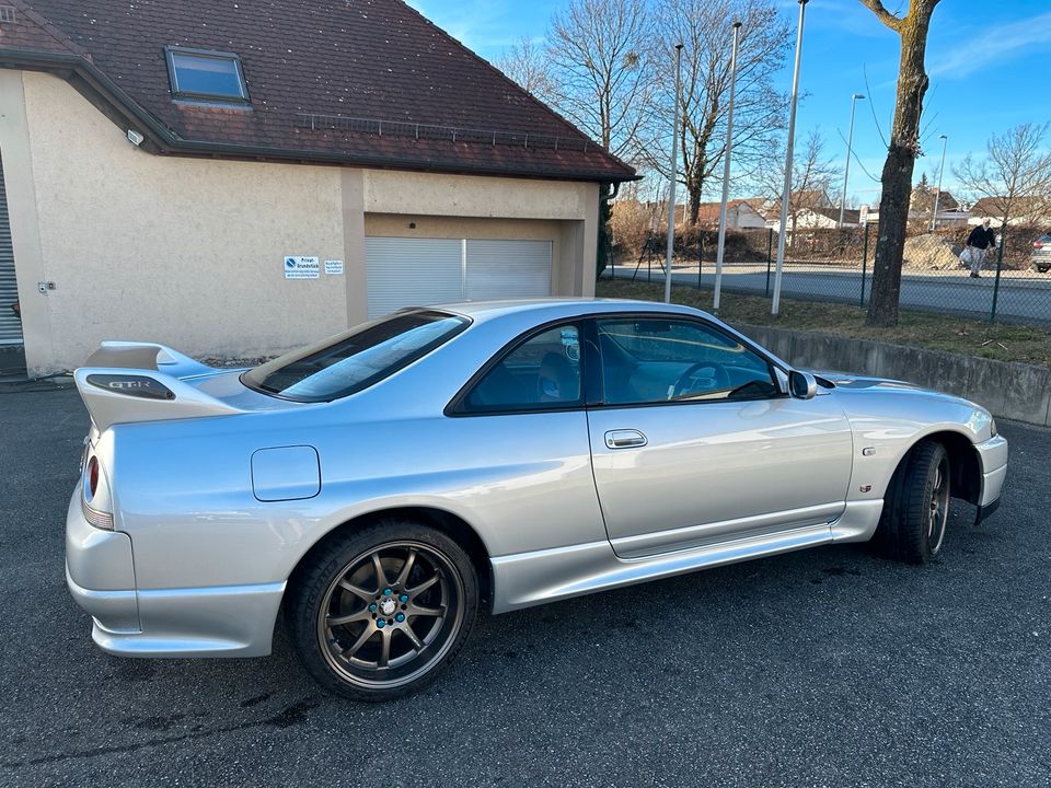 Nissan Skyline R33 GTR in Ravensburg