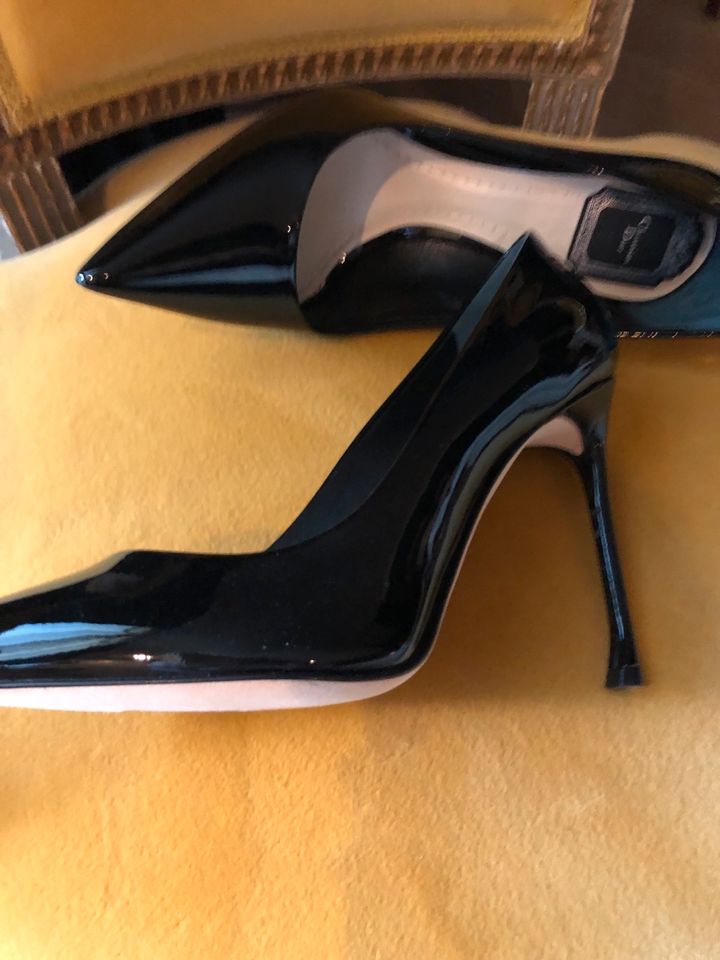 Christian Dior NEU High Heels schwarz Lackleder in Frankfurt am Main