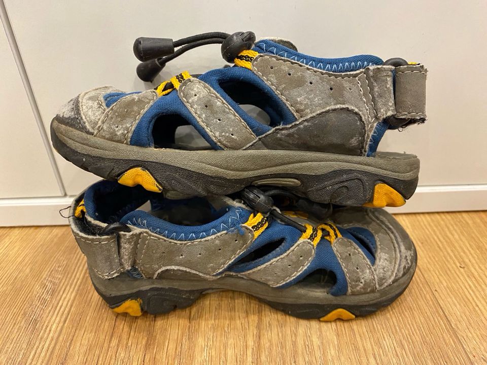 Sandalen Halbschuhe Jack Wolfskin Gr. 26 Preis = 3,00€ in Elchingen