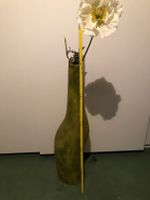 Moderne grüne Vase, Deko,Kunststoff,mit Blume, Größe ca. 1m Niedersachsen - Osnabrück Vorschau