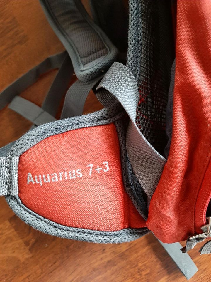 Vaude Rucksack Aquarius 7+3  Wander Camping Radfahren in Linz am Rhein