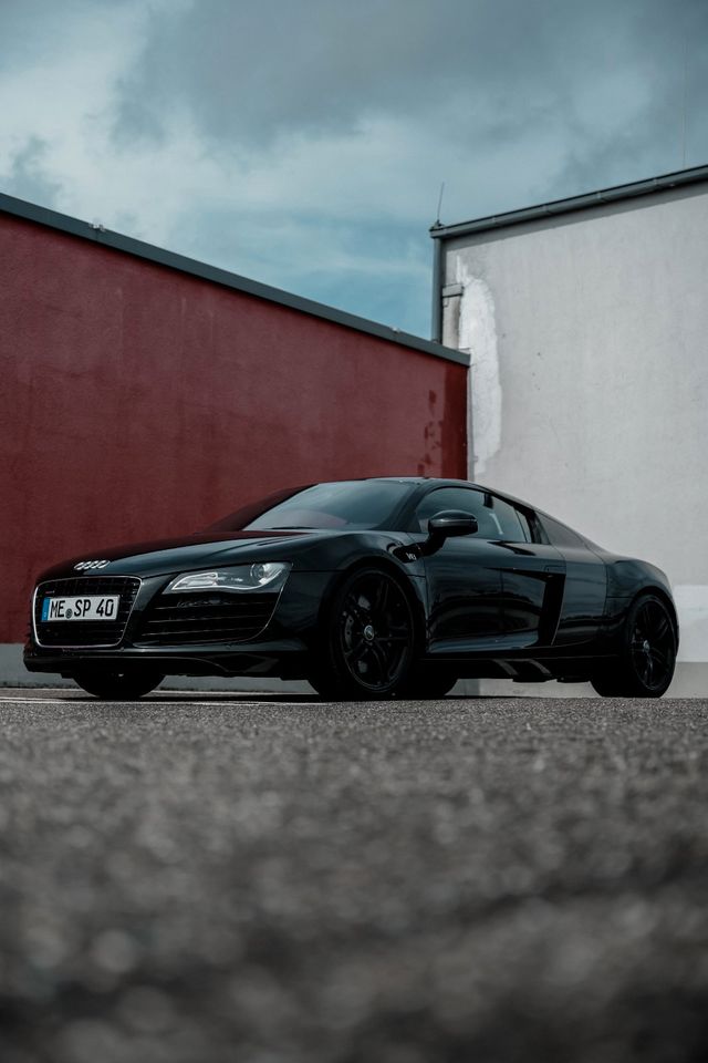 AUDI R8 QUATTRO Carbon Rennwagen Sound Sportwagen Auto mieten in Langenfeld