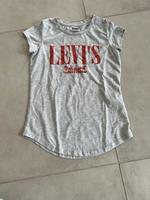 Levi’s Tshirt grau Gr. 158 Hessen - Dieburg Vorschau