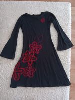 Kleid, schwarz, rote Blumen, Gr. S, Fledermausärmel Nordrhein-Westfalen - Harsewinkel - Greffen Vorschau