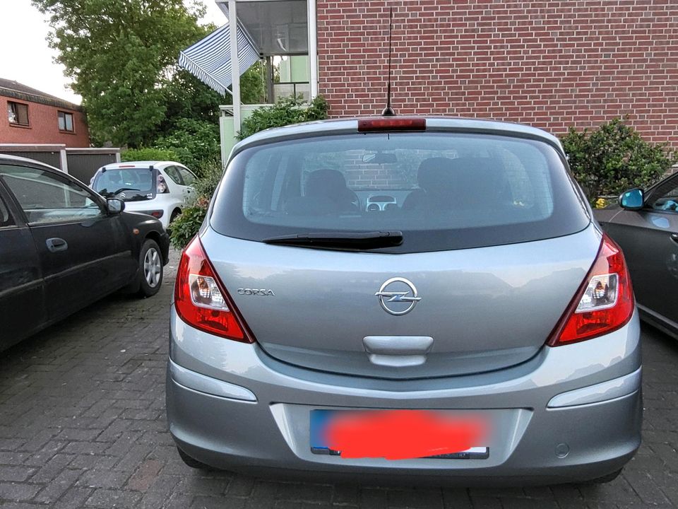 Opel Corsa D in Elsfleth