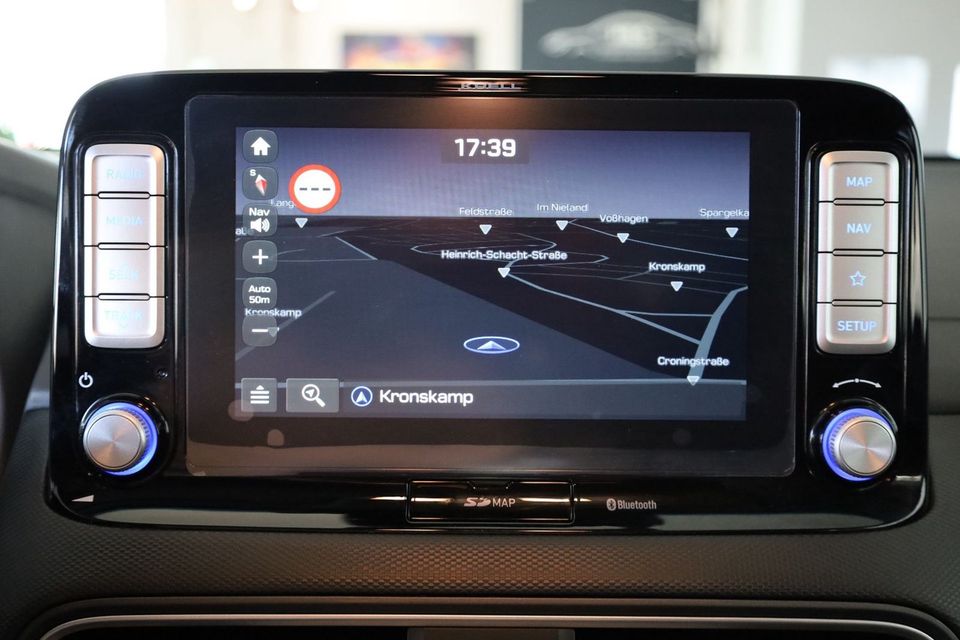 Hyundai KONA EV Style *NAVI*Kamera in Wedel