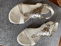 Sandalen von Tamaris Gr. 37 Hamburg - Bergedorf Vorschau