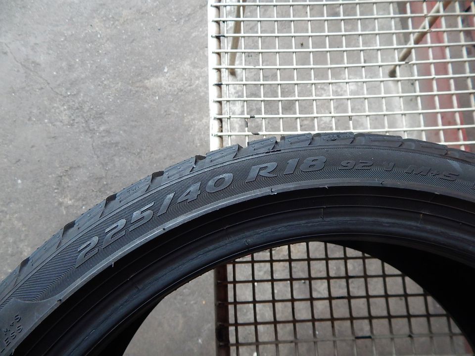 2x winterreifen 225 40 R18 92V Pirelli 6,5mm DOT 2019 in Dortmund