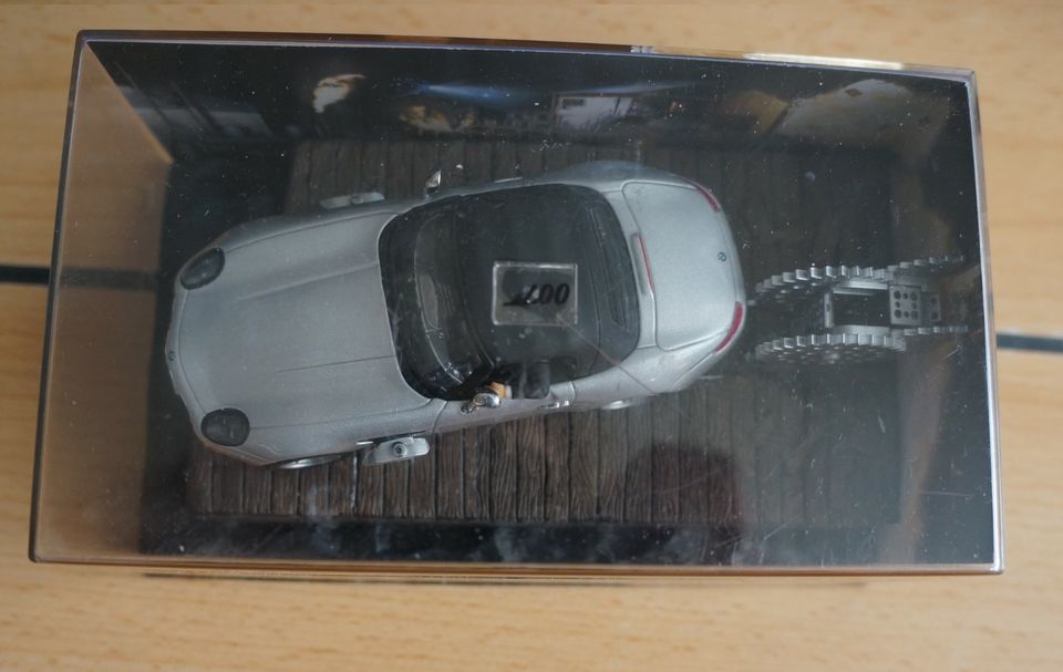 James Bond Collection BMW Z8 - The World is not enough in Berg bei Neumarkt i.d.Opf.