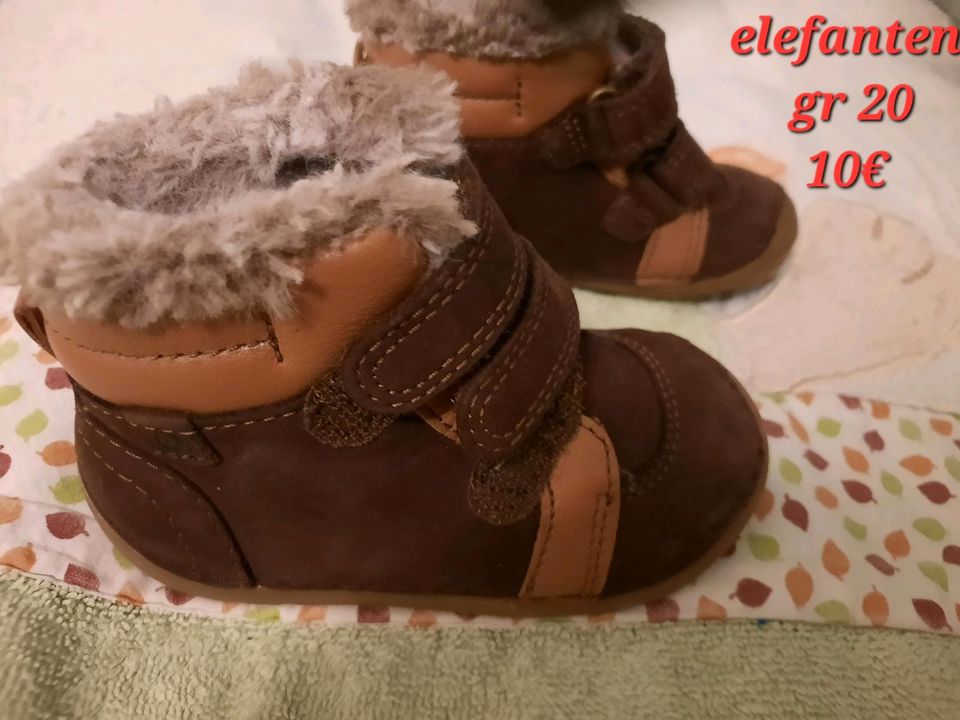 Elefanten Schuhe gr 20 in Moers