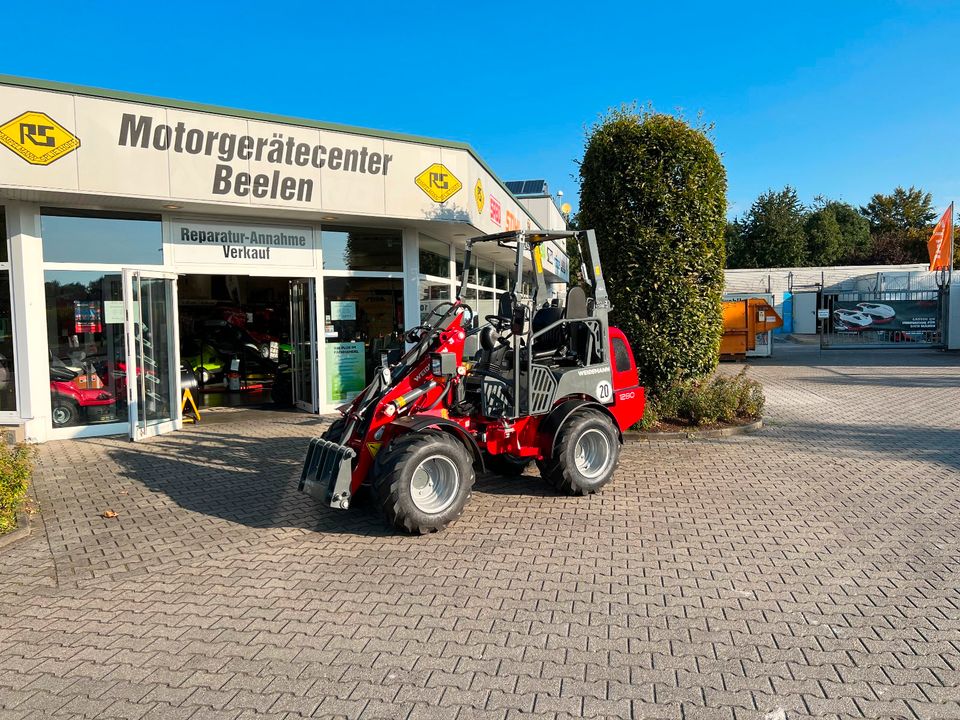 Weidemann 1280 in Beelen