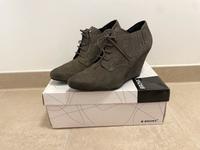 Bronx Schuhe mit Keilabsatz Grau Größe 40 Budapester München - Sendling-Westpark Vorschau