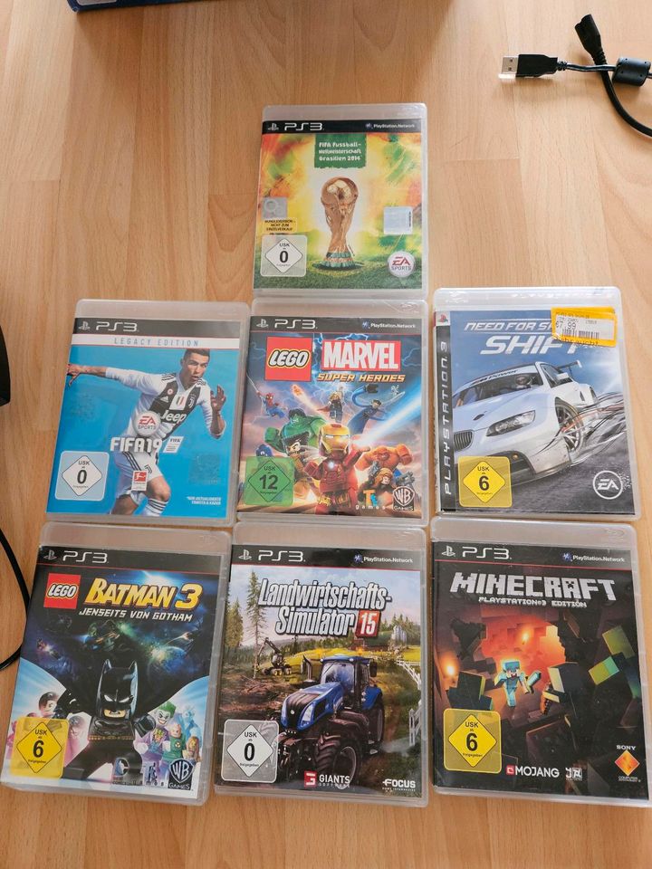 PS3 inkl. Zubehör und Spielen in Neu-Isenburg