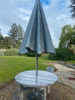 Holztisch mit Schirm massiv Garten Sachsen - Niederau Vorschau