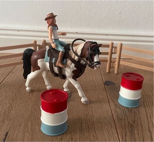 Schleich Horse Club 41417 Barrel Racing mit Cowgirl in Tangstedt 