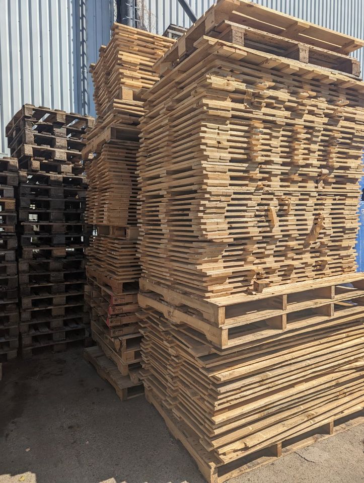 ++ GRATIS ++ Paletten Brennholz Feuerholz Holz Bretter Kaminholz in