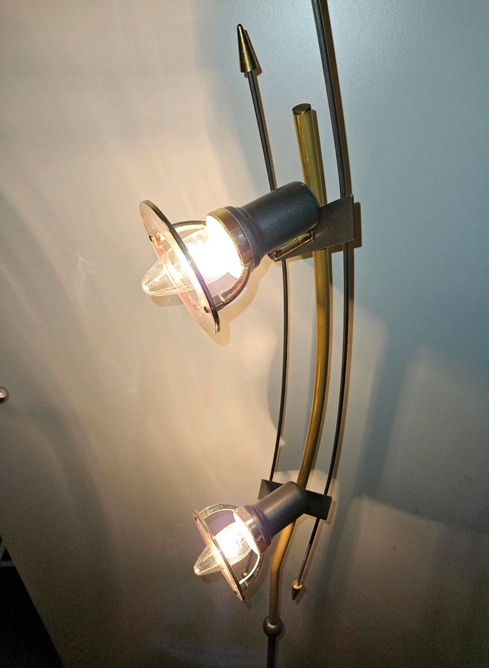 Stehlampe DBGM 2-flammig in Heidenheim an der Brenz