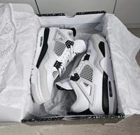 Jordan 4 retro military black, Gr. 43, sehr guter Zustand Bayern - Weißenburg in Bayern Vorschau