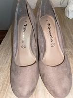 Zeitlose Eleganz – Pumps in Grau-Beige Schleswig-Holstein - Wahlstedt Vorschau