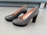 Unisa Platau Pumps Gr. 40 silber/schwarz neu Rheinland-Pfalz - Frankenthal (Pfalz) Vorschau