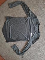 Nike Running Dri-Fit neues Sportshirt Laufshirt  Langarm Gr. XS Niedersachsen - Veltheim (Ohe) Vorschau
