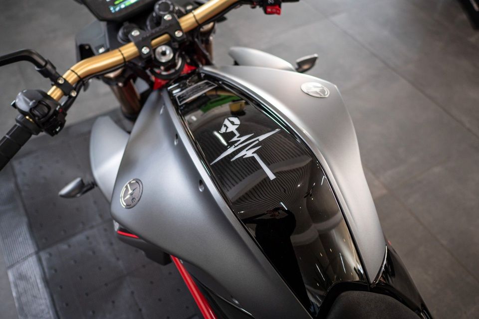 Energica Eva Ribelle+ RS  bei Nürnberg in Wendelstein