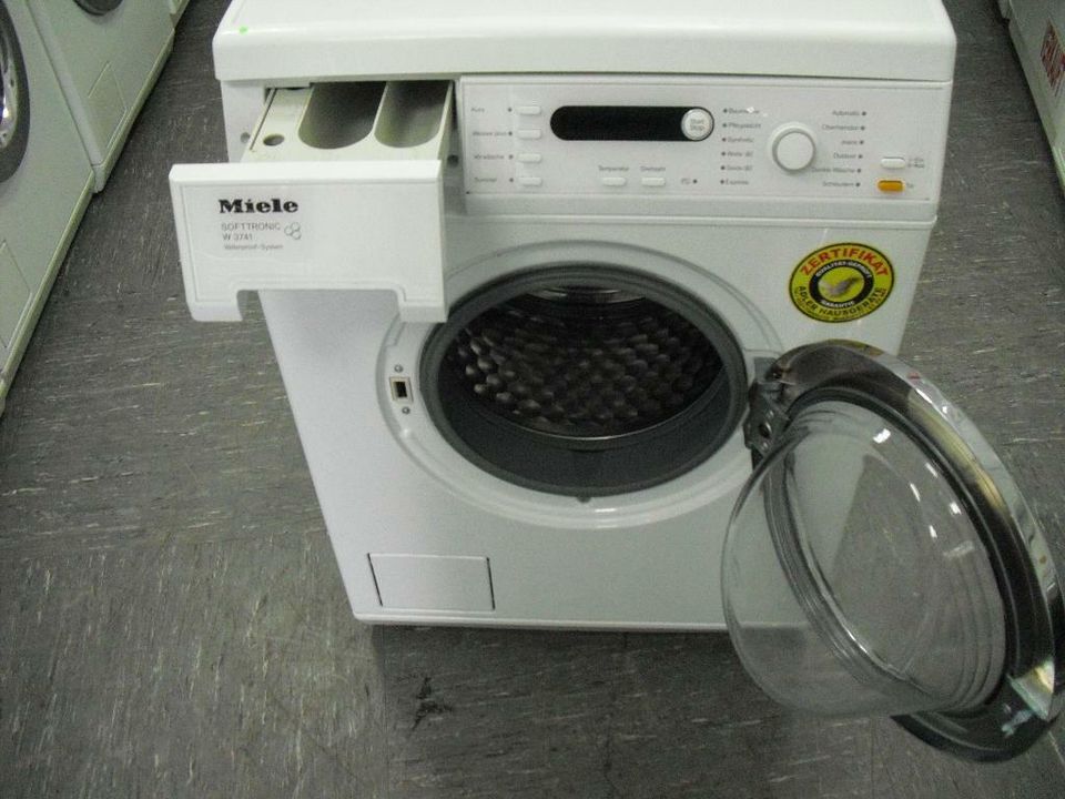 Miele Waschmaschine!Garantie W 3741 in Köln