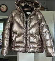 Neue S.Oliver  Oversize Puffer Jacke in metallic Gold und Kapuze Bremen - Blumenthal Vorschau