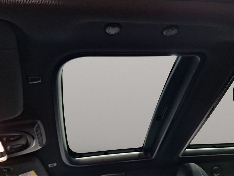 MINI Cooper Hatch Pepper LED Pano.Dach Navi Shz PDC in Stuttgart