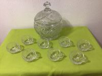 Altes Bowle Set mit 8 Gläsern, Kristall, neuwertiger Zustand Nordrhein-Westfalen - Krefeld Vorschau
