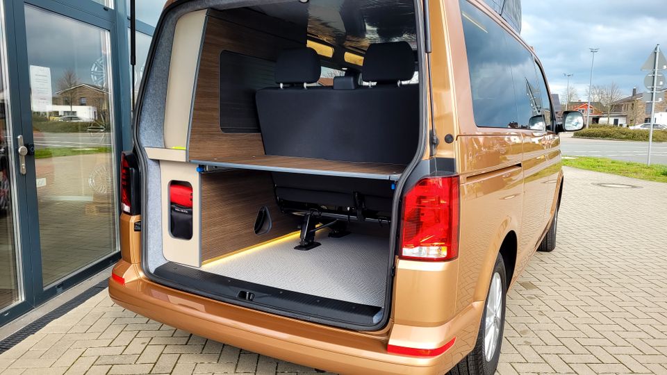 VW Bus T6.1 Camper NEU mit Ausbau 150PS Lichtautomatik MFL Standheizung Rückfahrkamera Sitzheizung Regensensor Tempomat ACC Wohnmobilzulassung Wohnmobil Campervan in Syke