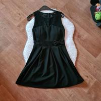 schönes kurzes Kleid mit Spitze und Schleife schwarz Gr. S Niedersachsen - Holzminden Vorschau