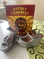 Jeffrey Campbell Plateau Sandalen grau Lack , Gr.37 Nordrhein-Westfalen - Soest Vorschau