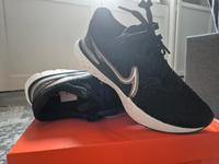 Nike Laufschuhe react Infinity run flyknit 3 in NEU und OVP! Hessen - Hanau Vorschau