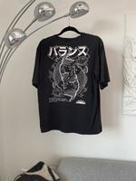 Only / Pigalle | Oversized Japan Print T-Shirt | Grau | XS Nordrhein-Westfalen - Bünde Vorschau