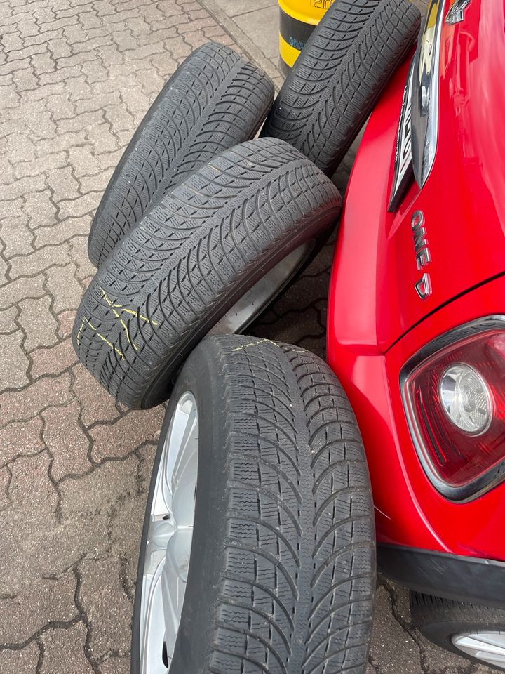 Satz Felgen 18 Zoll plus Reifen Satz Michelin 235/60 R18 in Hamburg