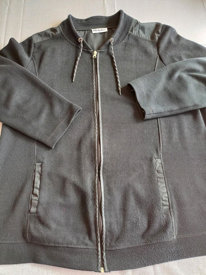 Schwarze  BW  Jacke U.P. 46/48 mit Zipper in Bad Zwischenahn