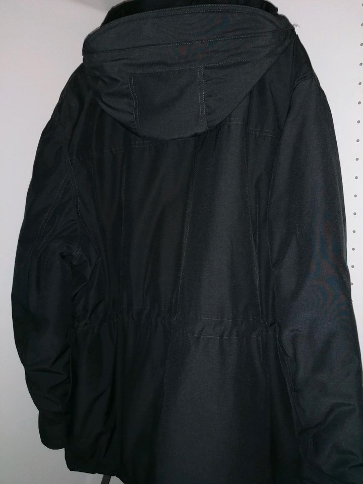 Winterjacke neu 3XL schwarz in Torgau