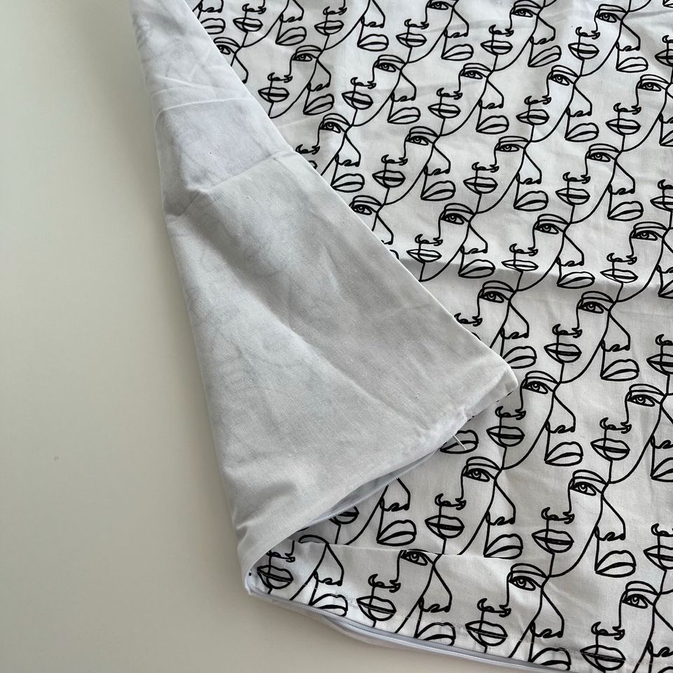 H&M Home Kissen Kischwarz Weiß Muster abstrakt Kissenbezug in Oldenburg
