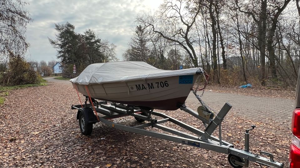 Ruderboot, Terhi 440, Angelboot, Motorboot ink. Trailer und Motor in Oberderdingen