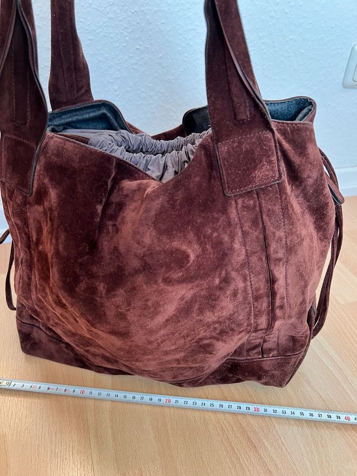 Brunello Cucinelli Tasche Wildleder dunkelbraun in Köln