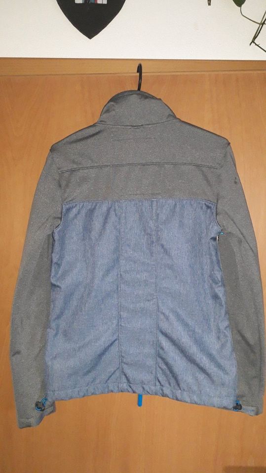 Superdry Softshelljacke Windtrekker Gr. S in Unterschwaningen