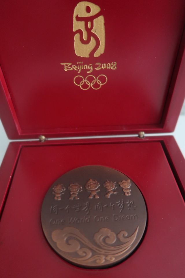 Original Olympia Teilnehmermedaille Peking 2008 in Box Ultra rar in Hannover