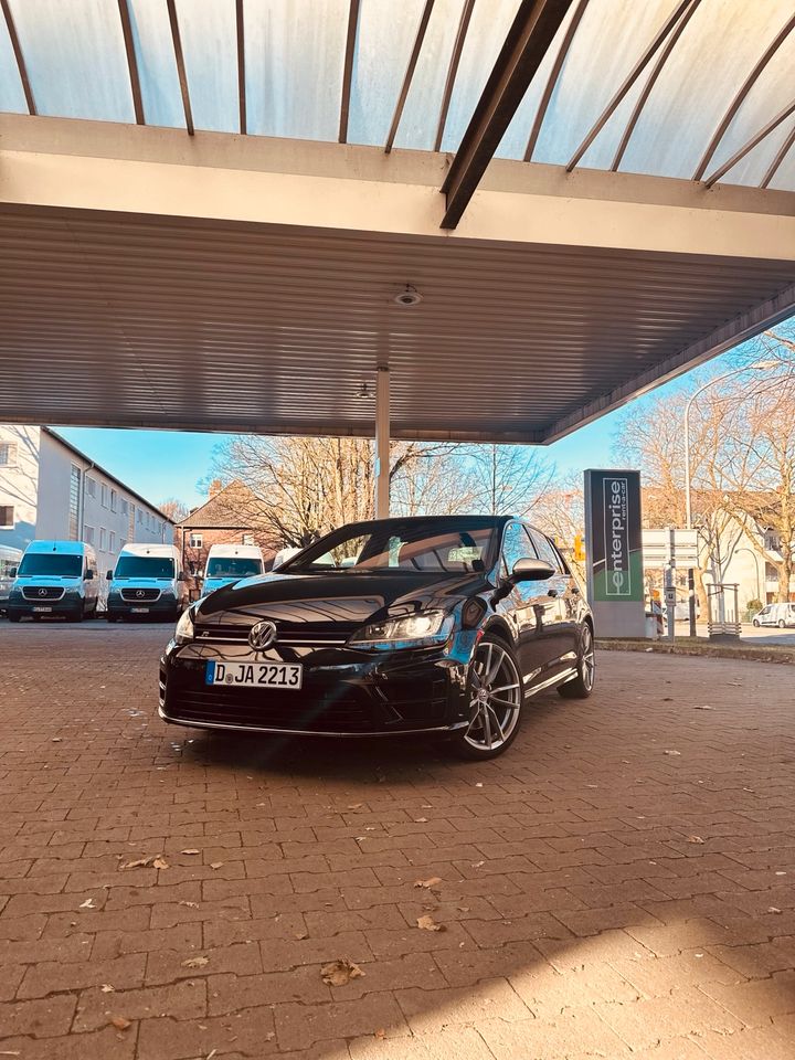 VW Golf 7R in Düsseldorf